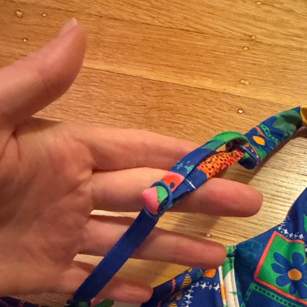 Oneone Patterned Bikini Top - Picture 3 of 7